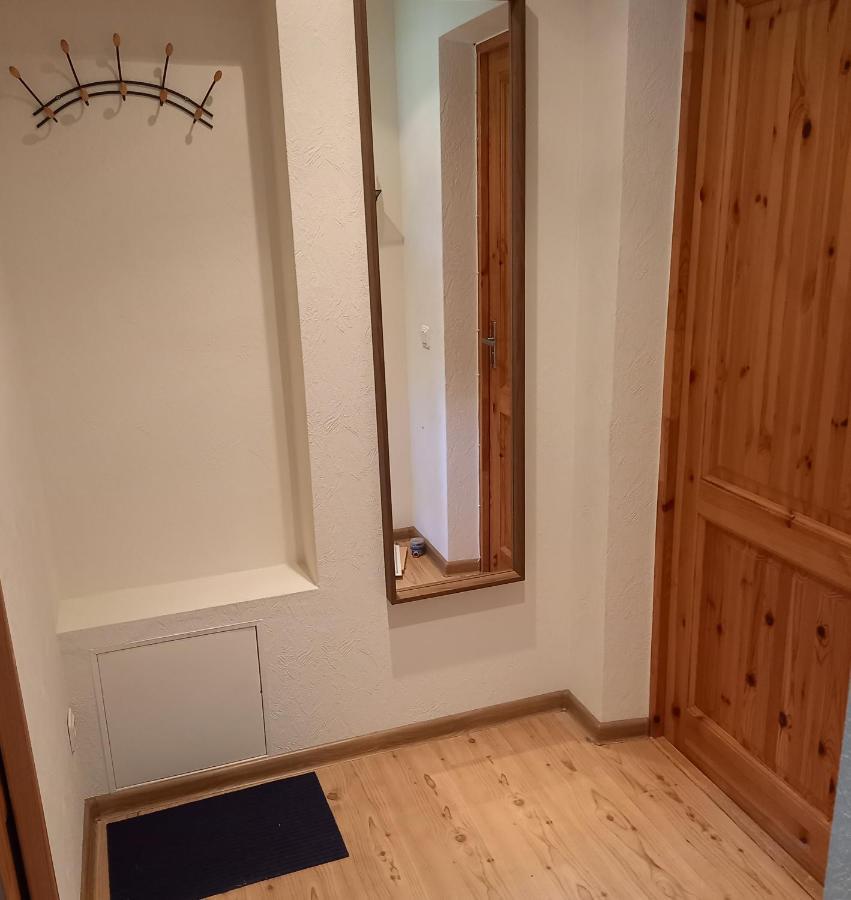 Apartamento Ozolu Gatve 2- No Cesim 7 Km Jānamuiža Exterior foto